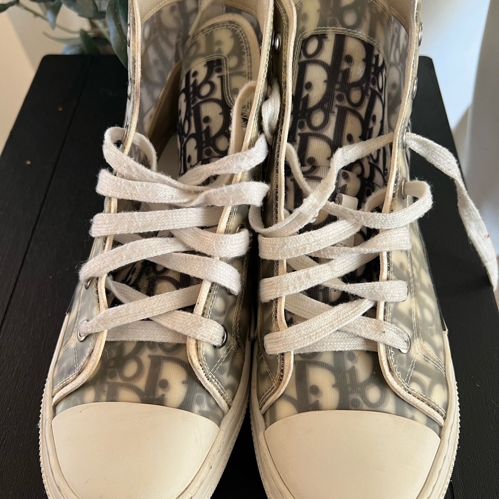 Men’s B23 League High-Top Sneaker
White and Black Dior Oblique Canvas - Picture 9 of 9